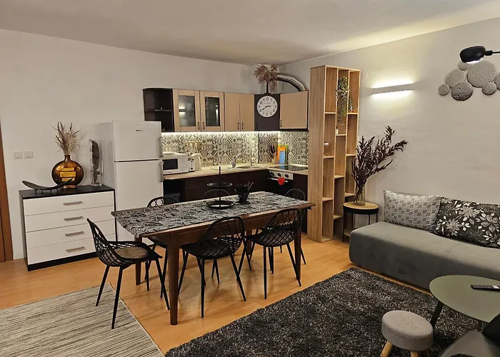 трехкомнатный с видом на море Apartament