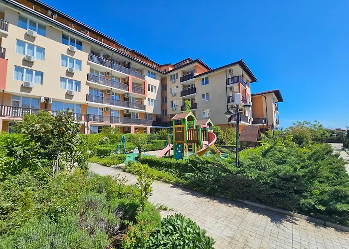 Apartament трехкомнатный с видом на море