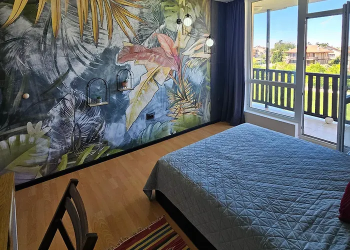 трехкомнатный с видом на море Apartament *