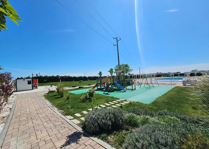 Apartament трехкомнатный с видом на море