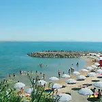 Апартамент трехкомнатный с видом на море Ахелой