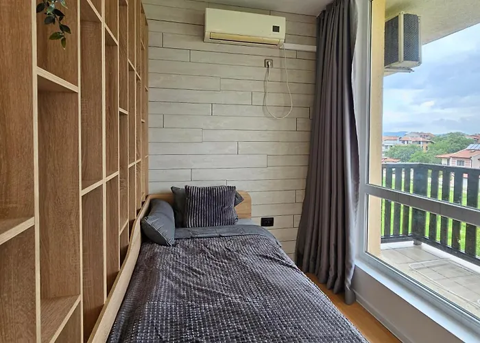 Apartment трехкомнатный с видом на море Aheloy