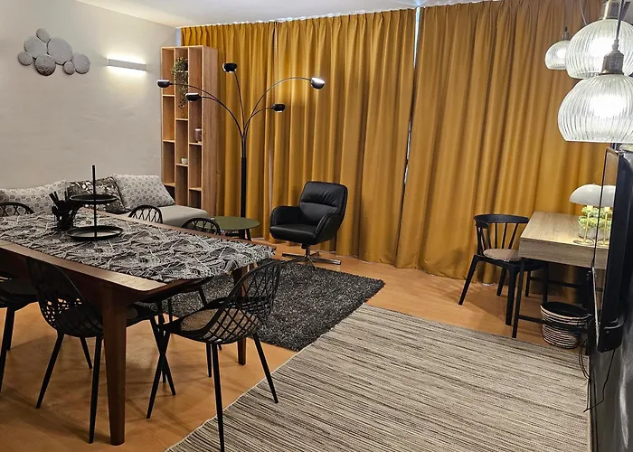 трехкомнатный с видом на море